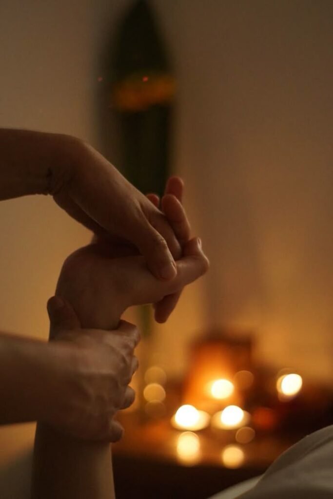 contacto para sesión de masaje de manos