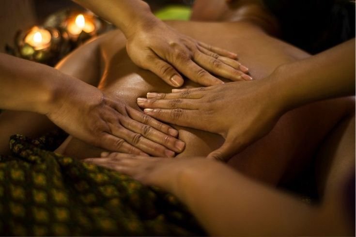 contacto para masaje a cuatro manos