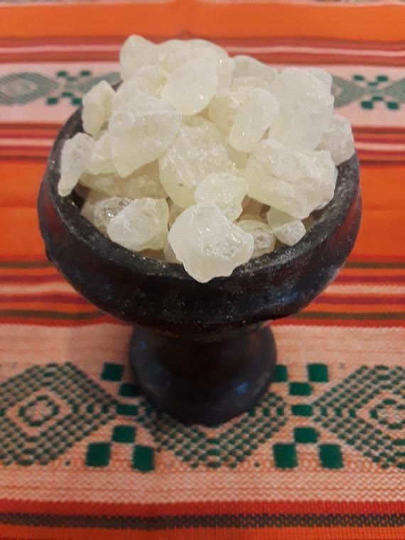 producto sahumerio de barro con copal